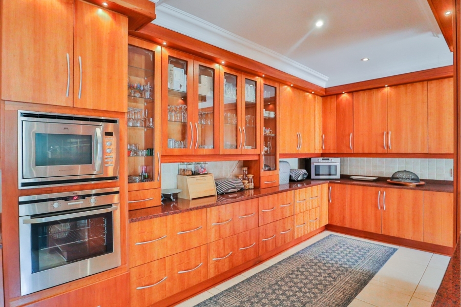 5 Bedroom Property for Sale in Xanadu Eco Park North West